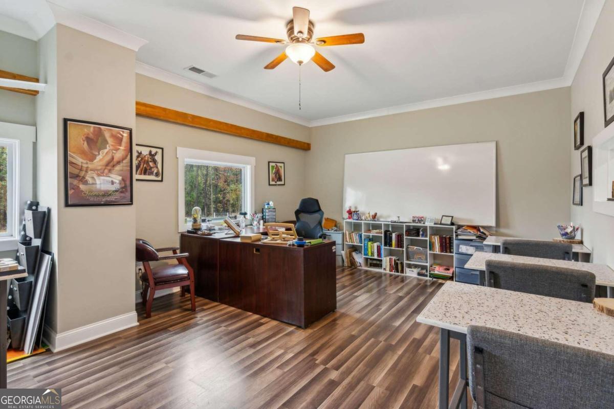 308 Mill Creek Drive Property Photo 14