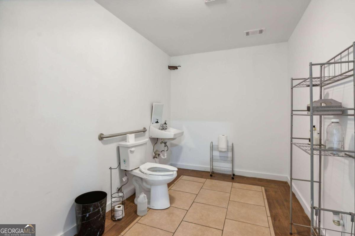 308 Mill Creek Drive Property Photo 28