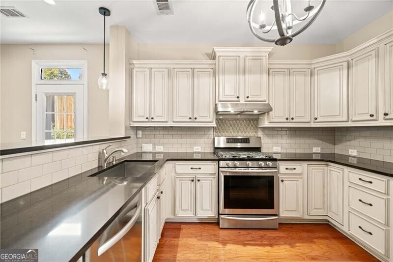 116 Market Lane Property Photo 4
