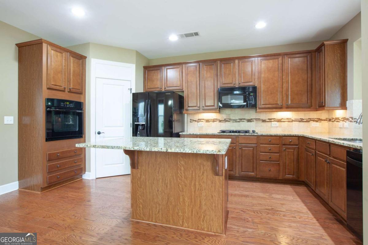 3309 Locust Cove Road Sw Property Photo 9