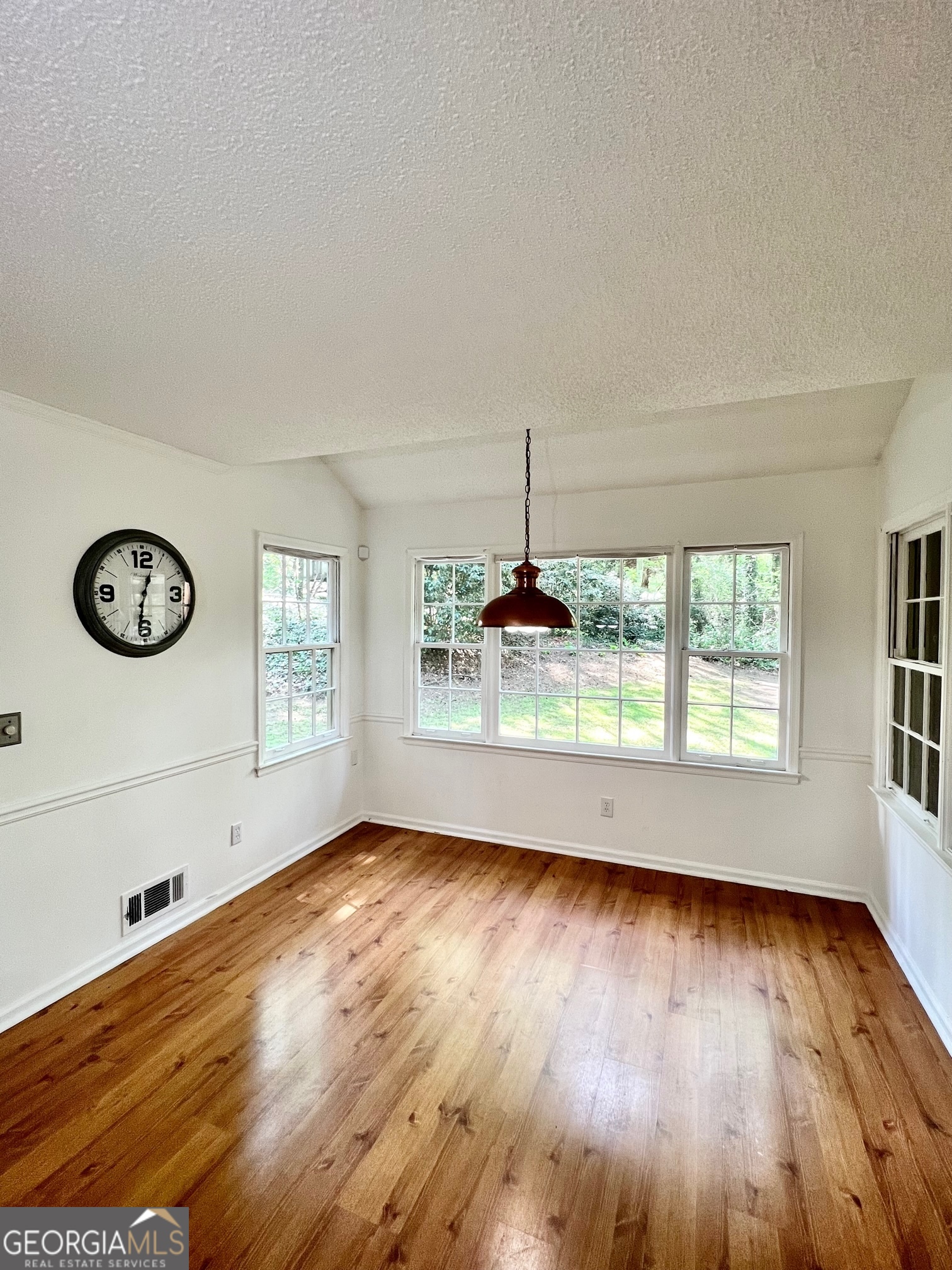 1461 Fox Forest Terrace Sw Property Photo 4