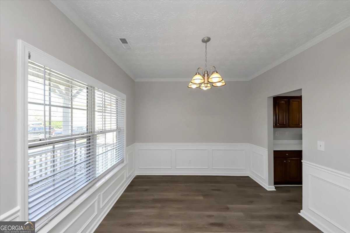 909 Galloway Court Property Photo 6