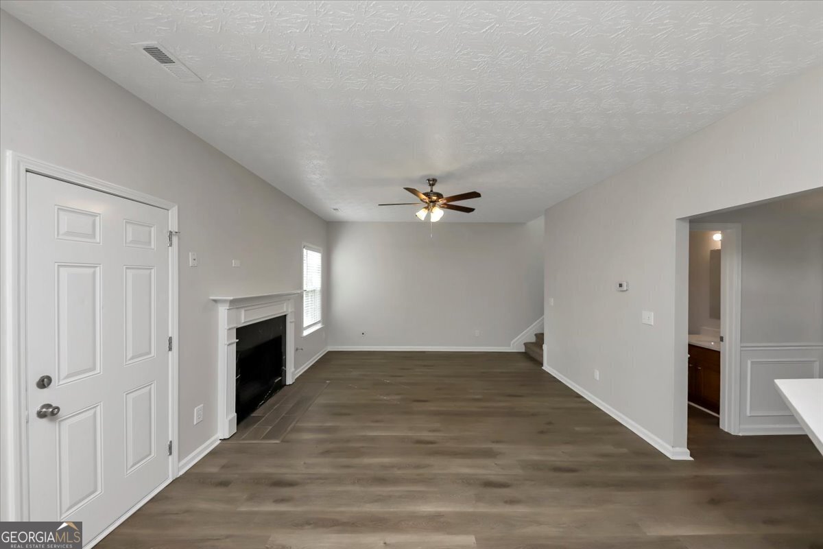 909 Galloway Court Property Photo 13