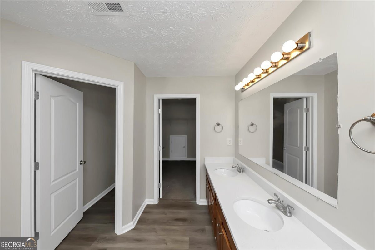 909 Galloway Court Property Photo 31