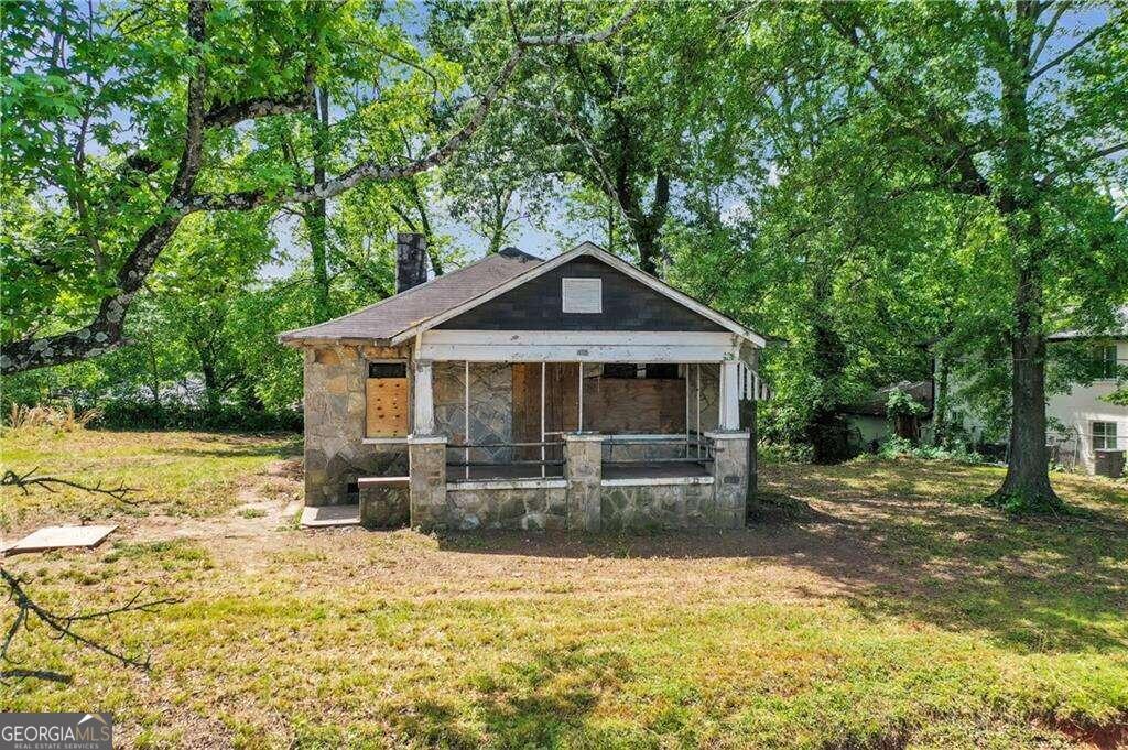 1162 Joseph E Boone Boulevard Nw Property Photo 2