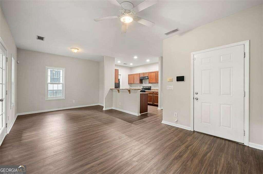 1153 Lookout Avenue Nw Property Photo 5