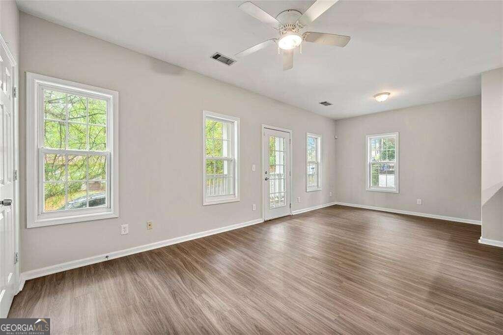 1153 Lookout Avenue Nw Property Photo 6