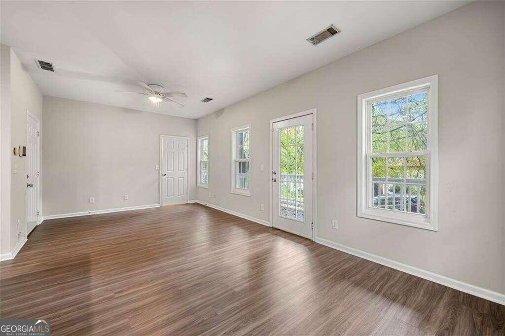 1153 Lookout Avenue Nw Property Photo 7