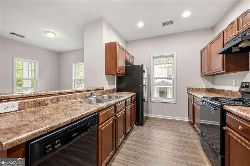 1153 Lookout Avenue Nw Property Photo 10