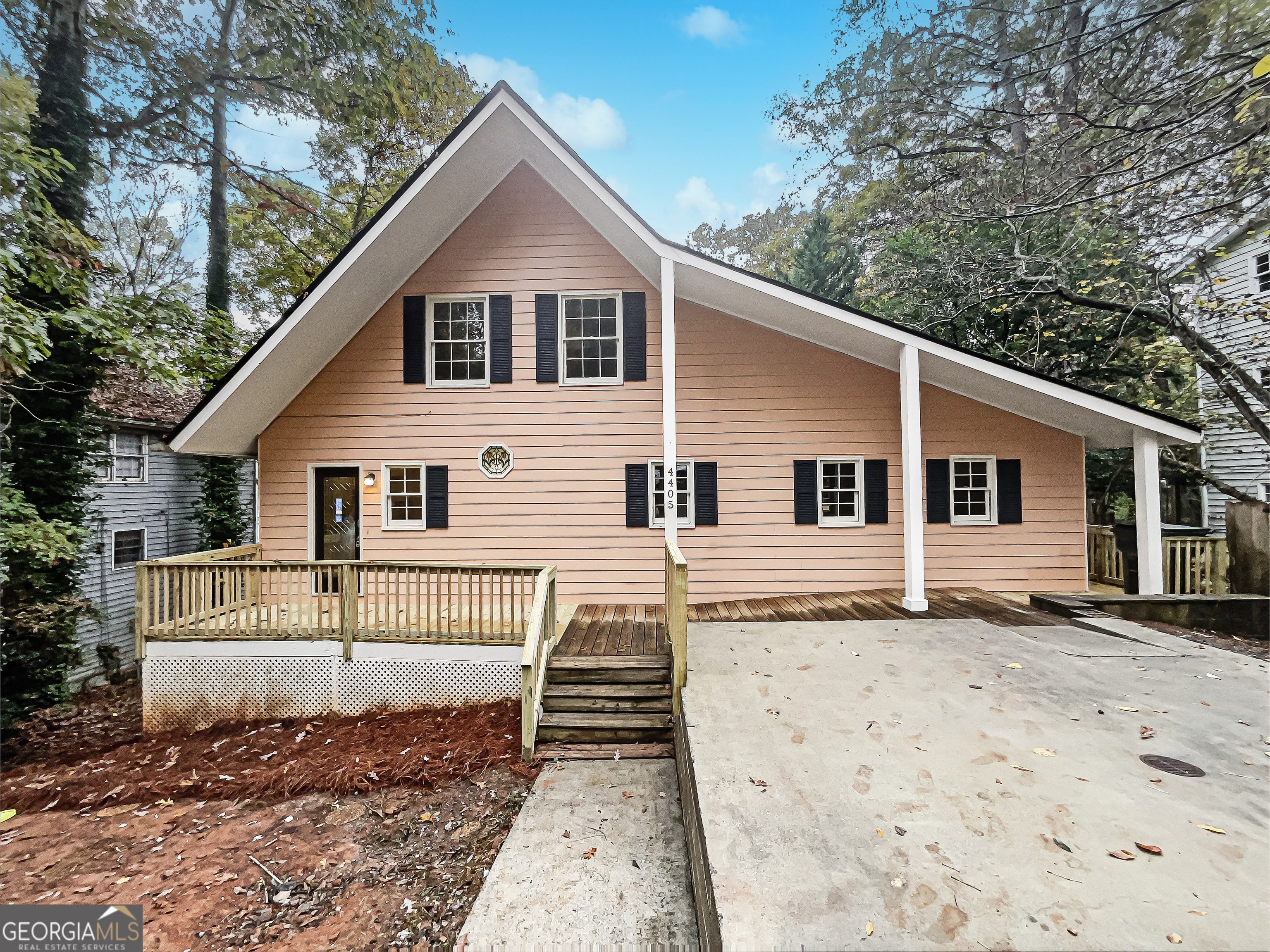 4405 Cary Drive Property Photo 1