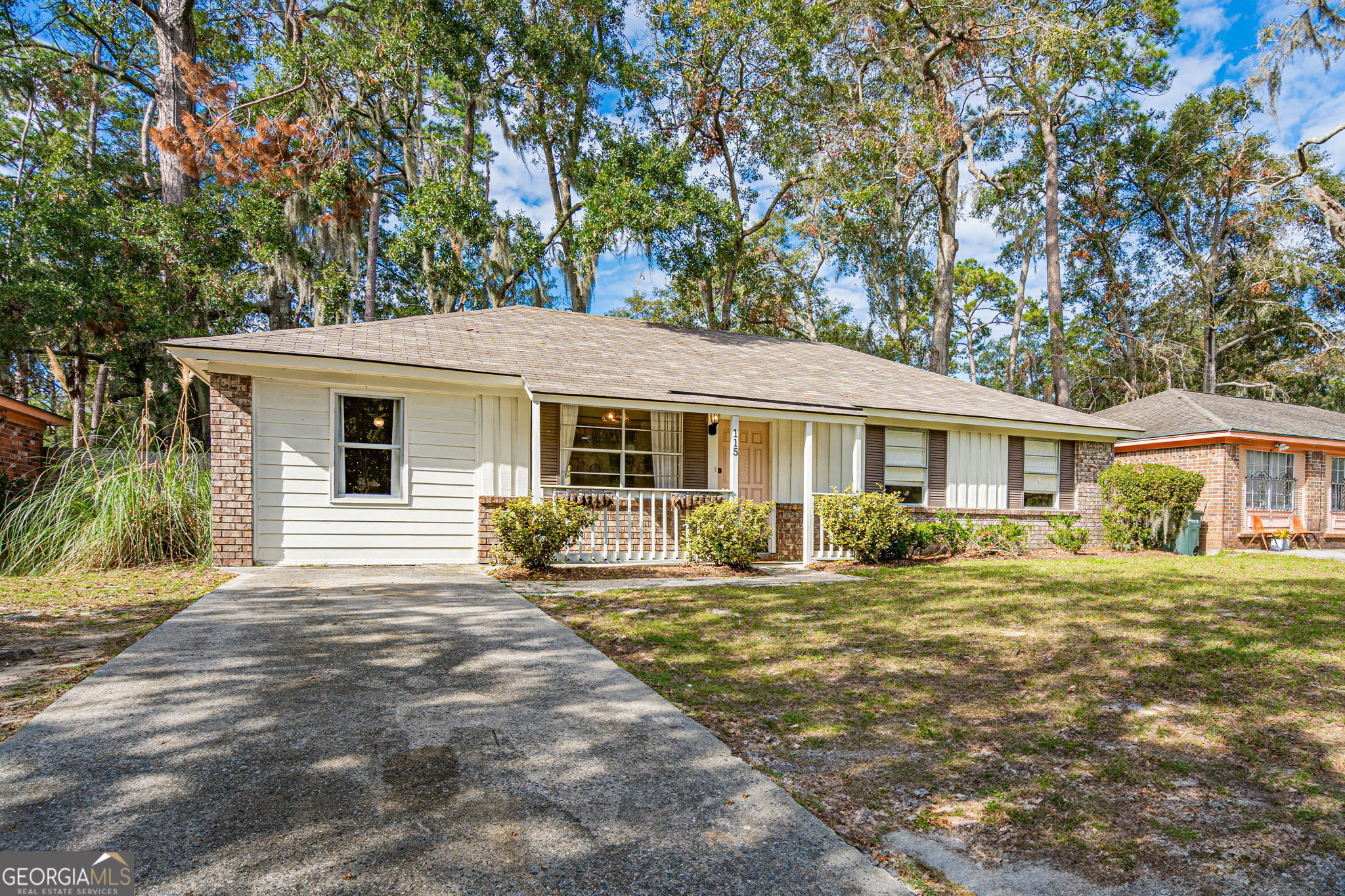 115 Lucian Circle Property Photo 2