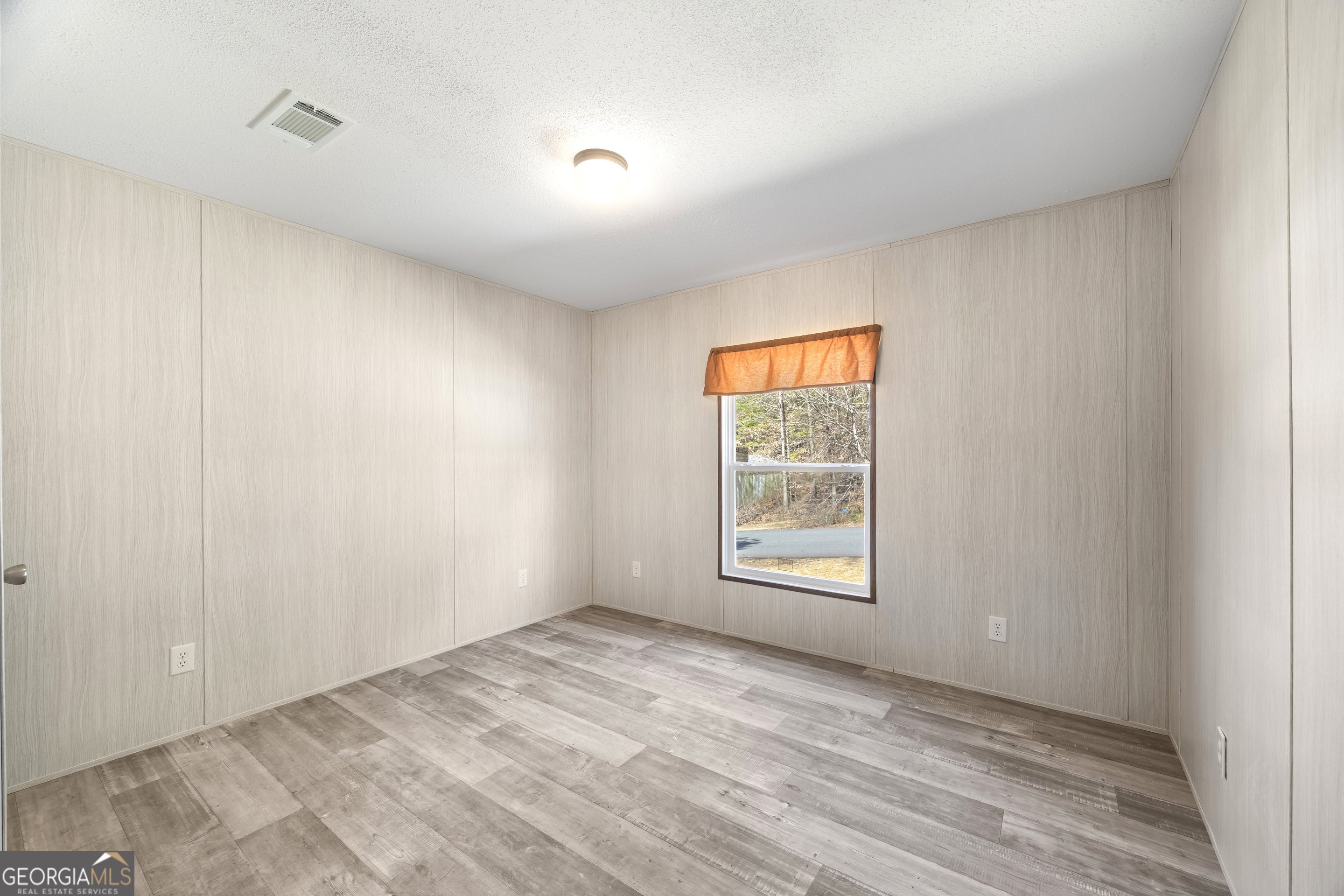 81 Pine Ridge Place Property Photo 28