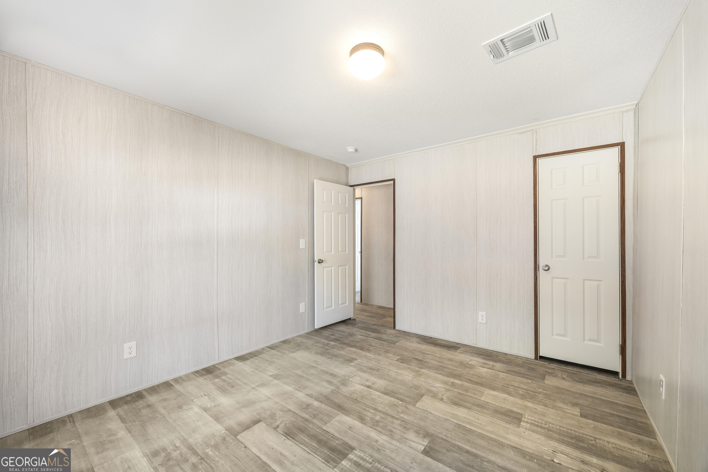 81 Pine Ridge Place Property Photo 33