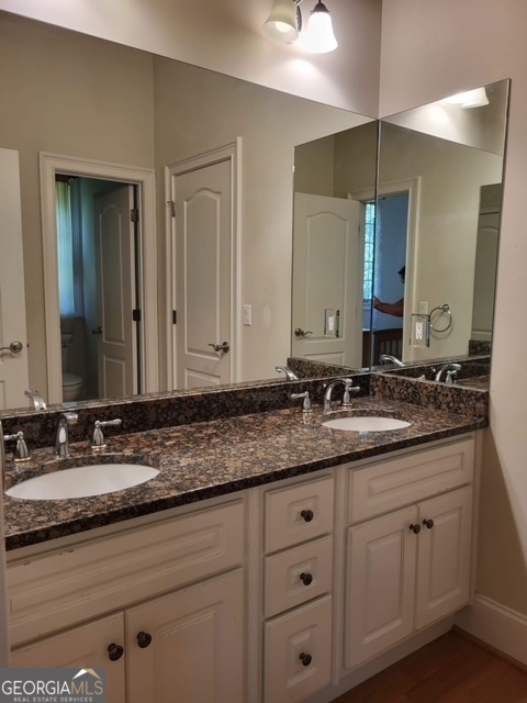 4525 Legacy Court Property Photo 8