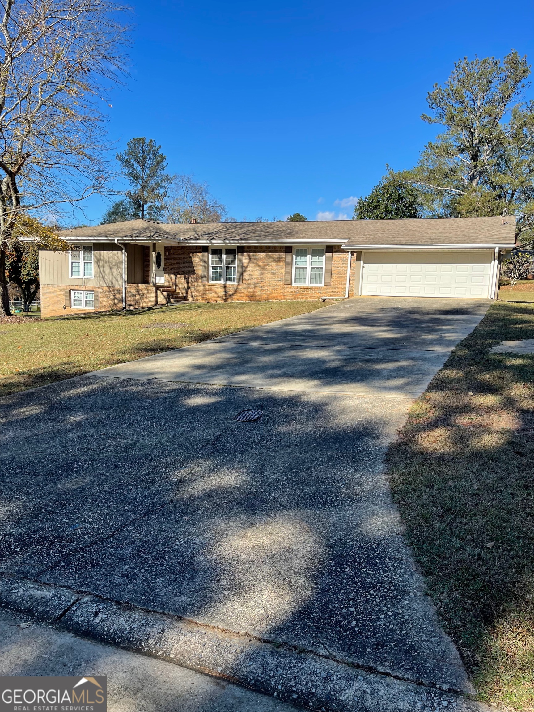 5003 Pineview Terrace Property Photo 1