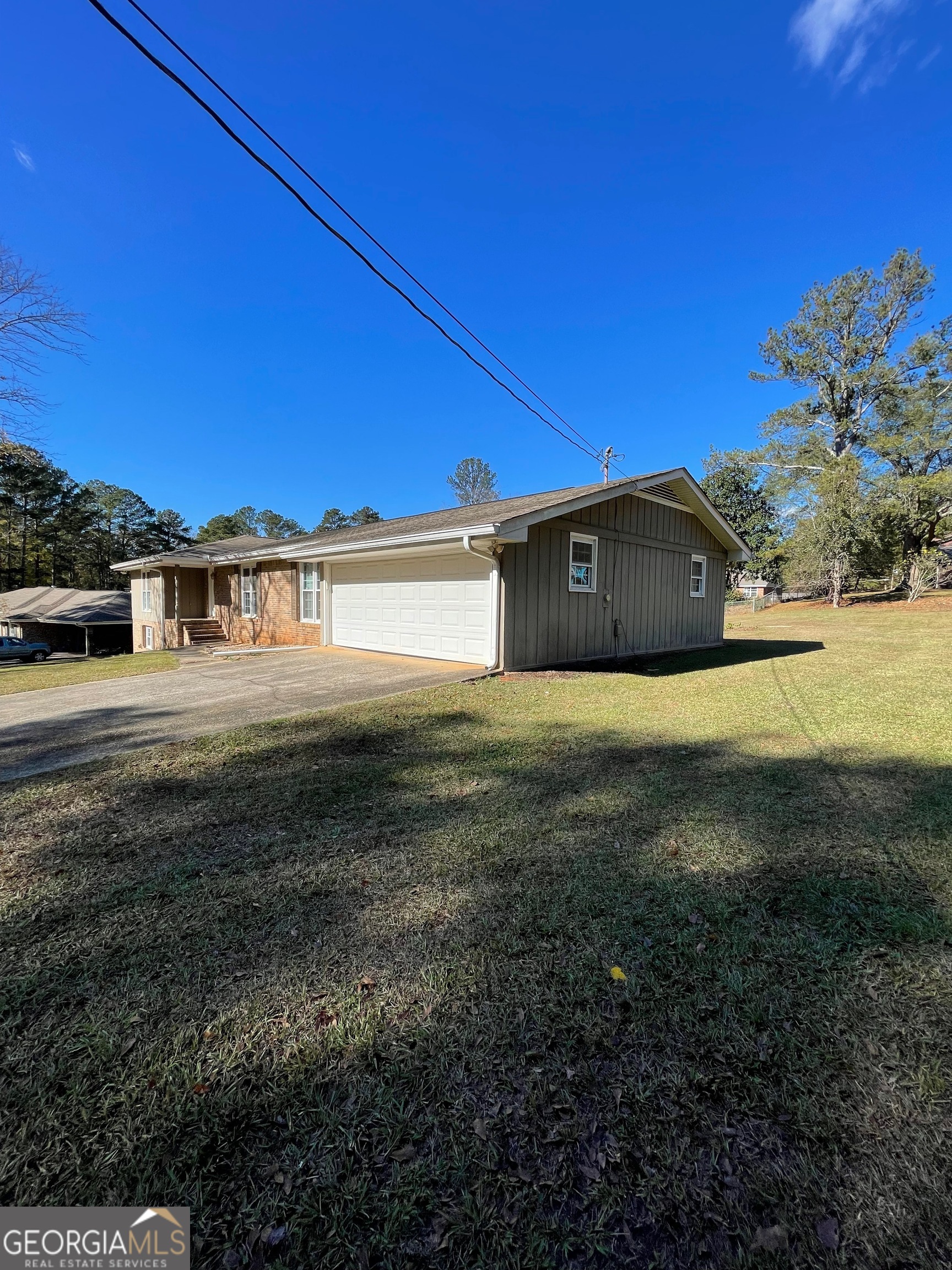 5003 Pineview Terrace Property Photo 8