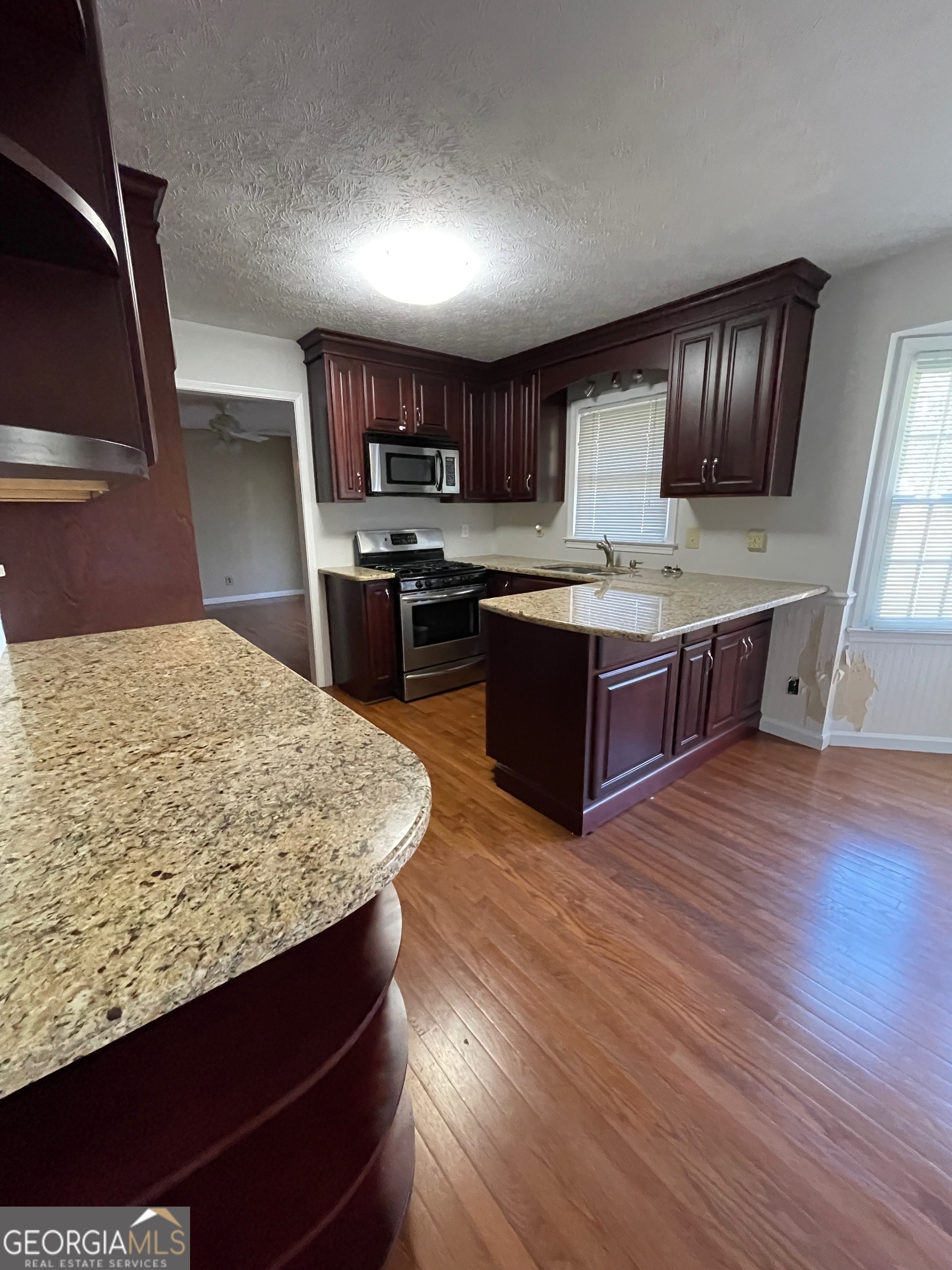 5003 Pineview Terrace Property Photo 15