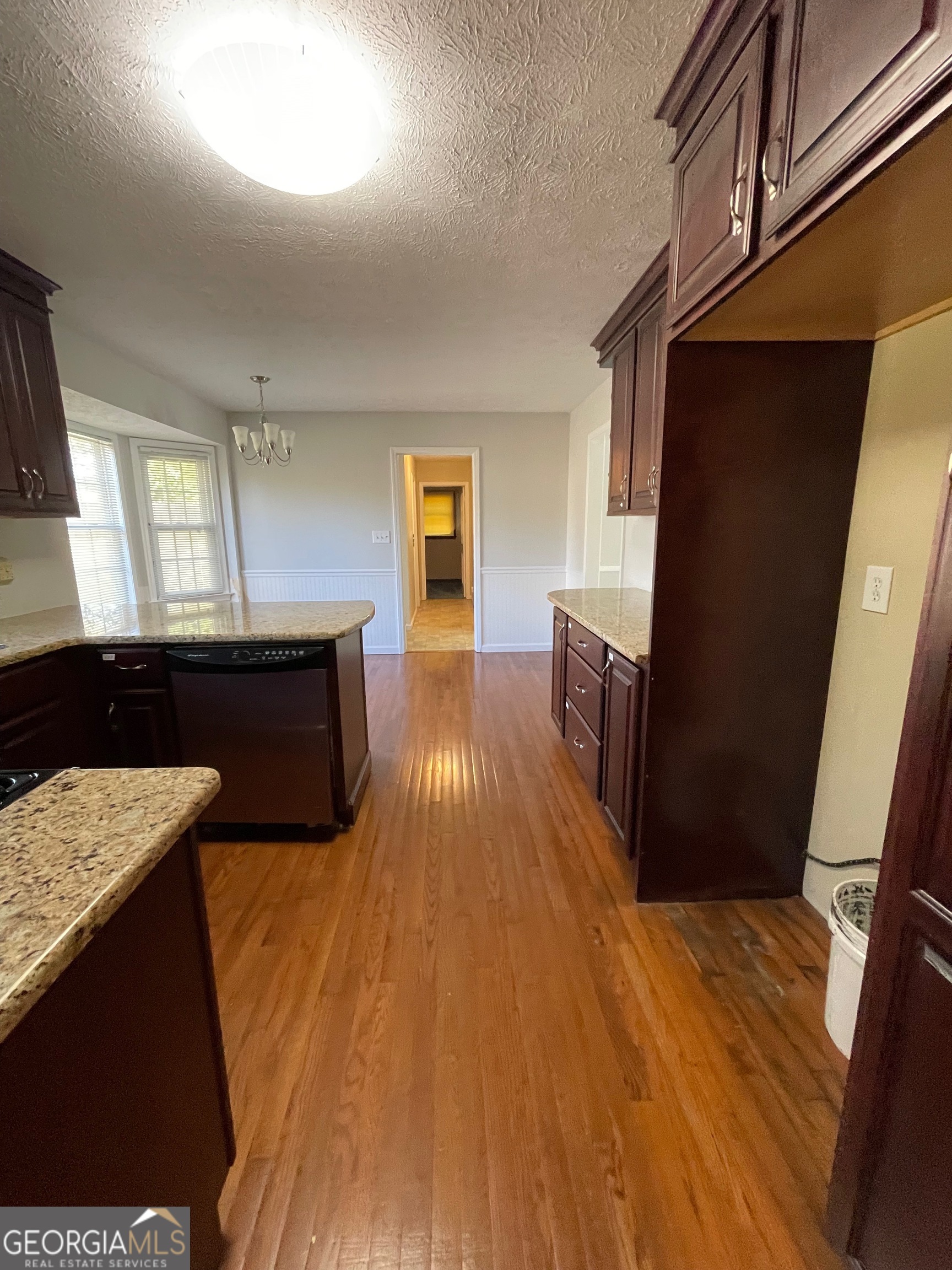 5003 Pineview Terrace Property Photo 17