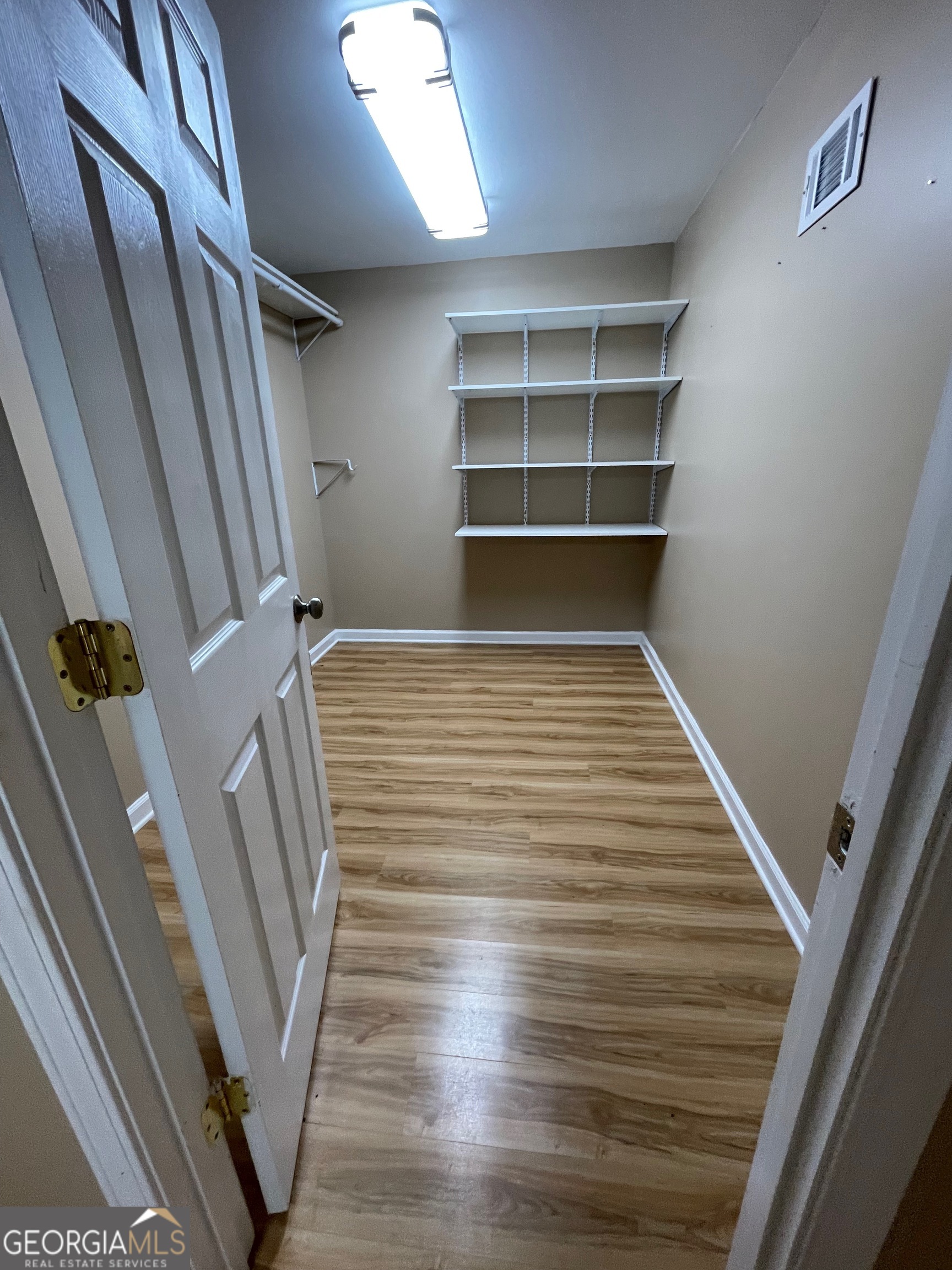 5003 Pineview Terrace Property Photo 51