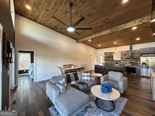 49 Hawks View Property Photo 3