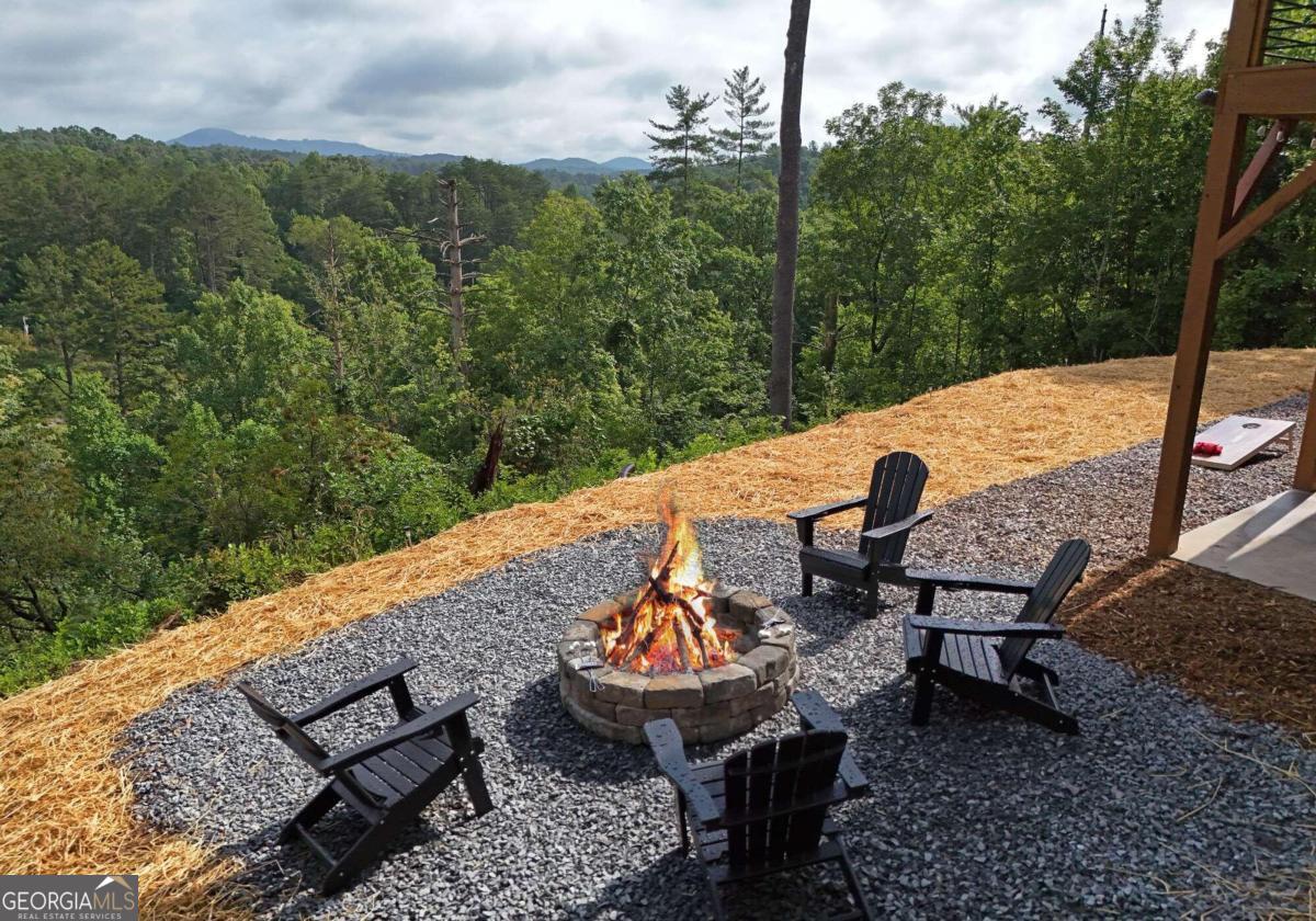 49 Hawks View Property Photo 5