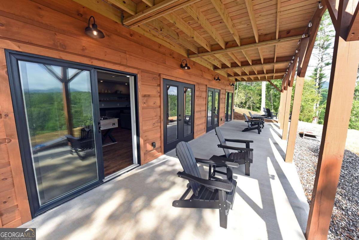 49 Hawks View Property Photo 12