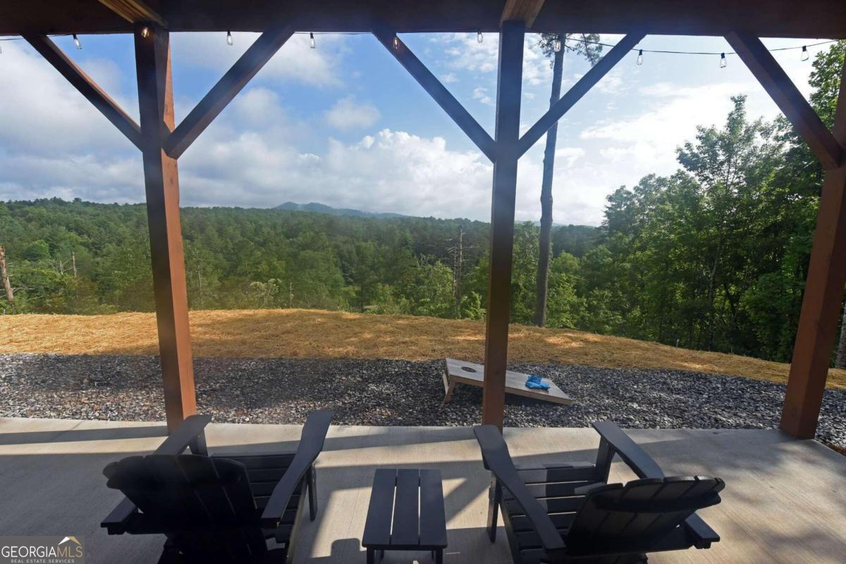 49 Hawks View Property Photo 38