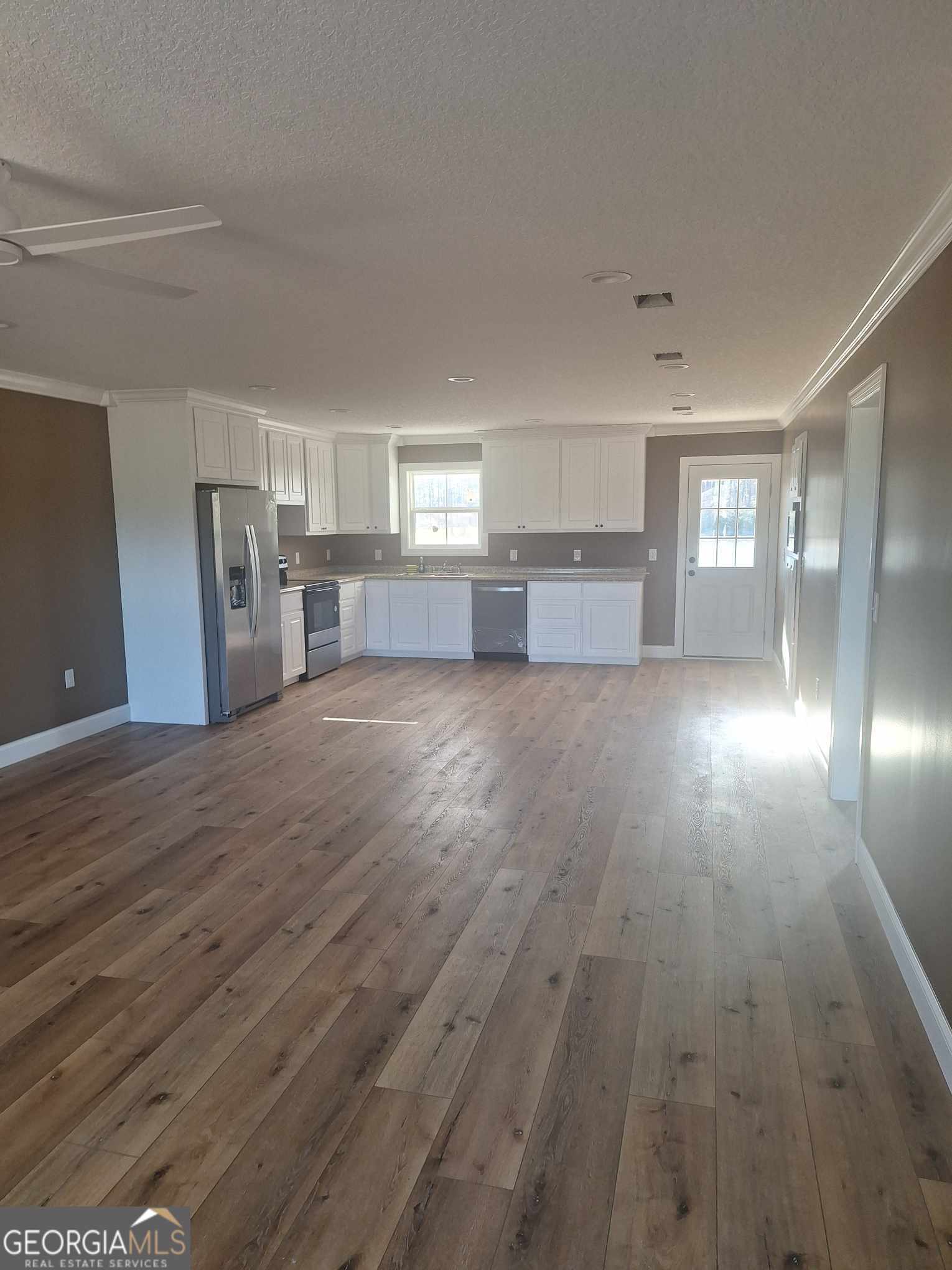 327 Woodlawn Church Road Property Photo 5