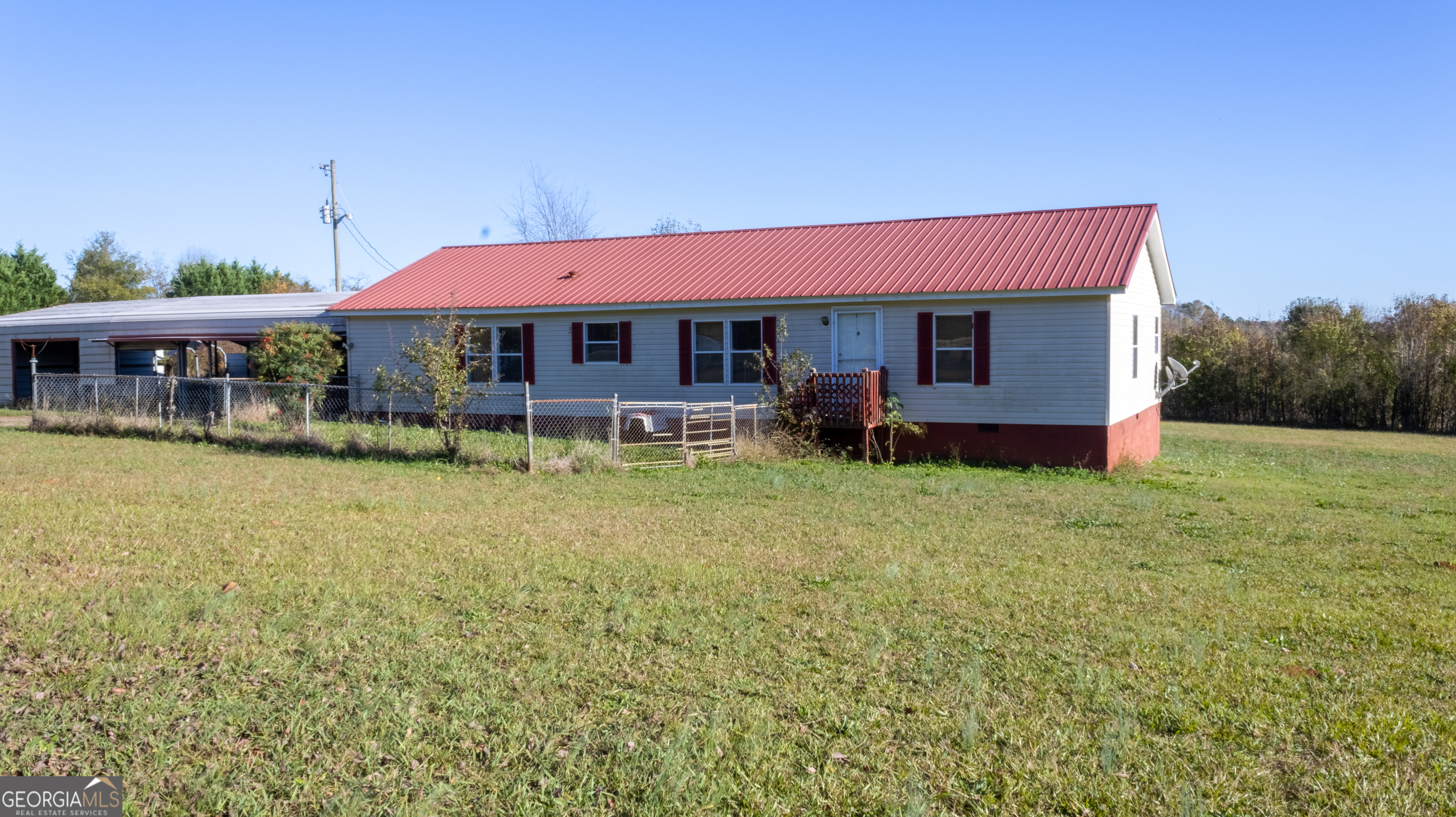 810 N Pomona Road Property Photo 12