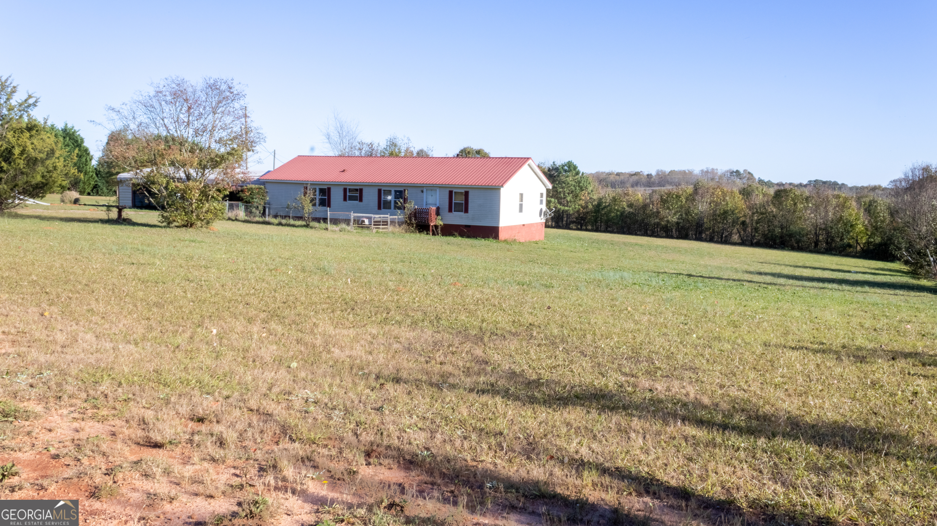 810 N Pomona Road Property Photo 14