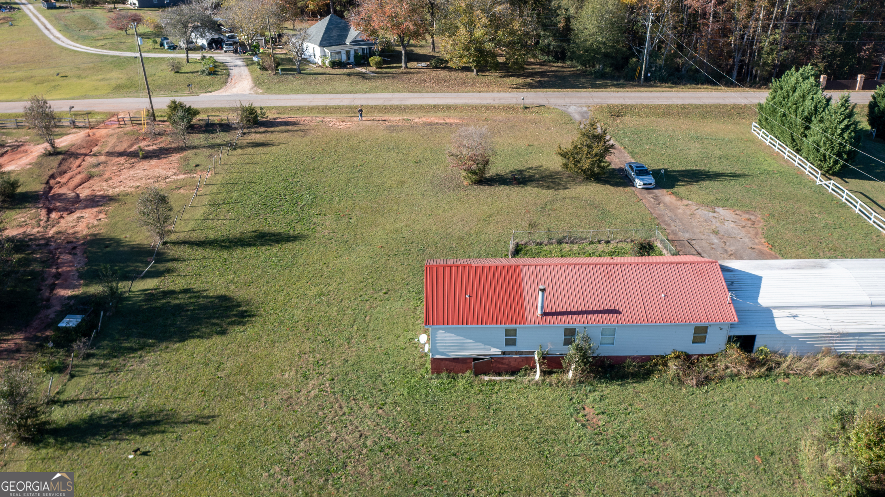 810 N Pomona Road Property Photo 17