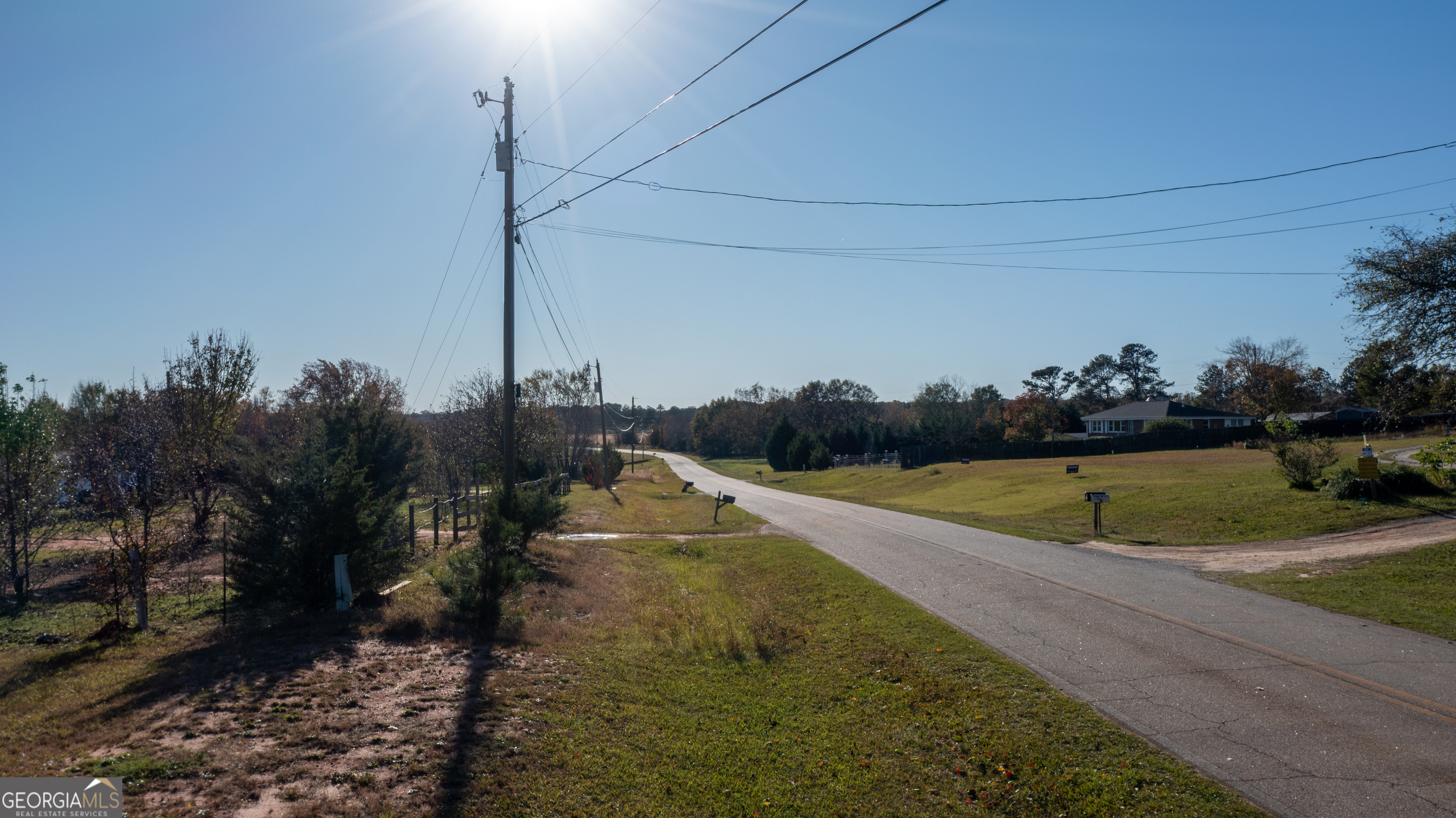 810 N Pomona Road Property Photo 21