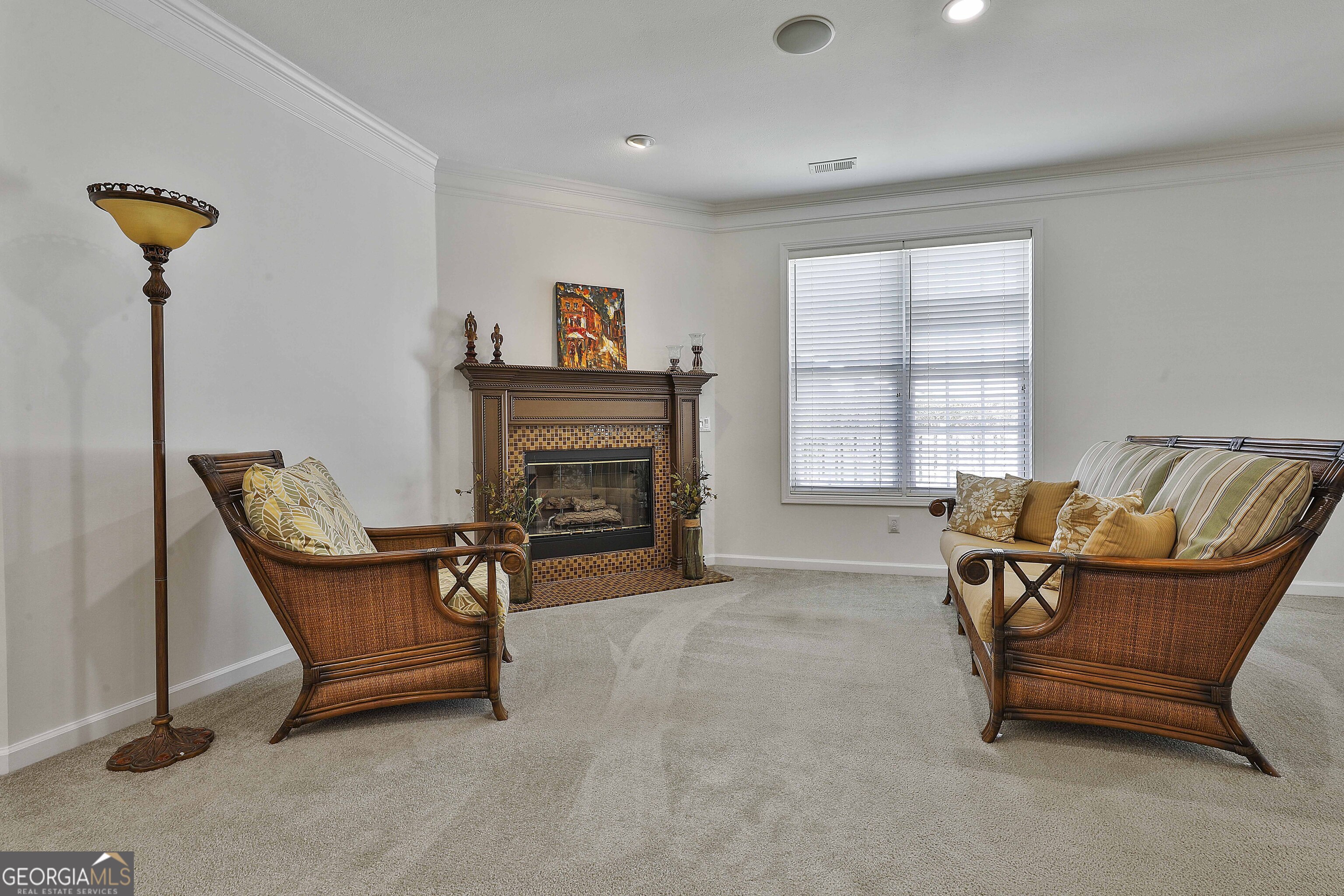 1033 Pinehurst Drive Property Photo 9