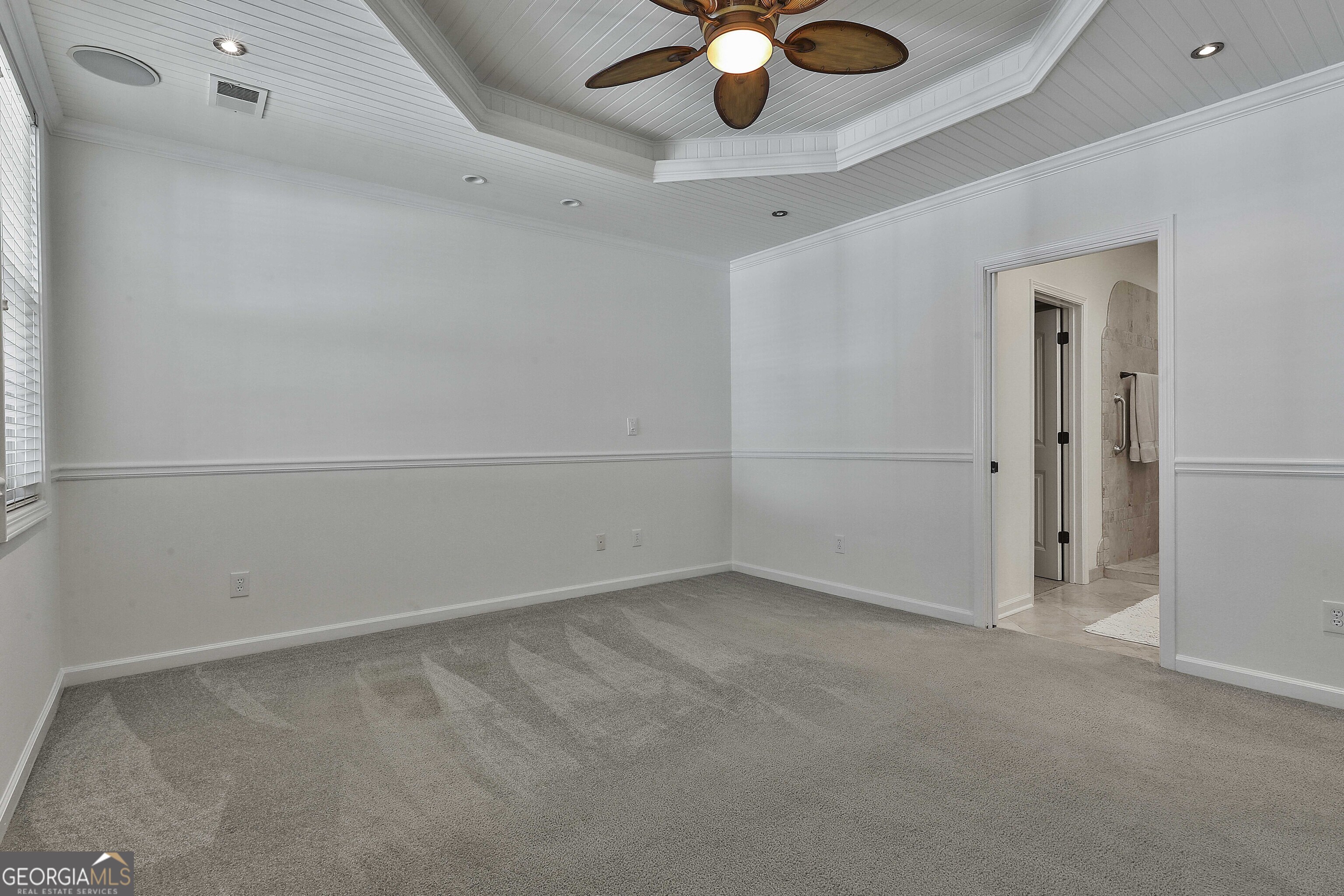 1033 Pinehurst Drive Property Photo 19