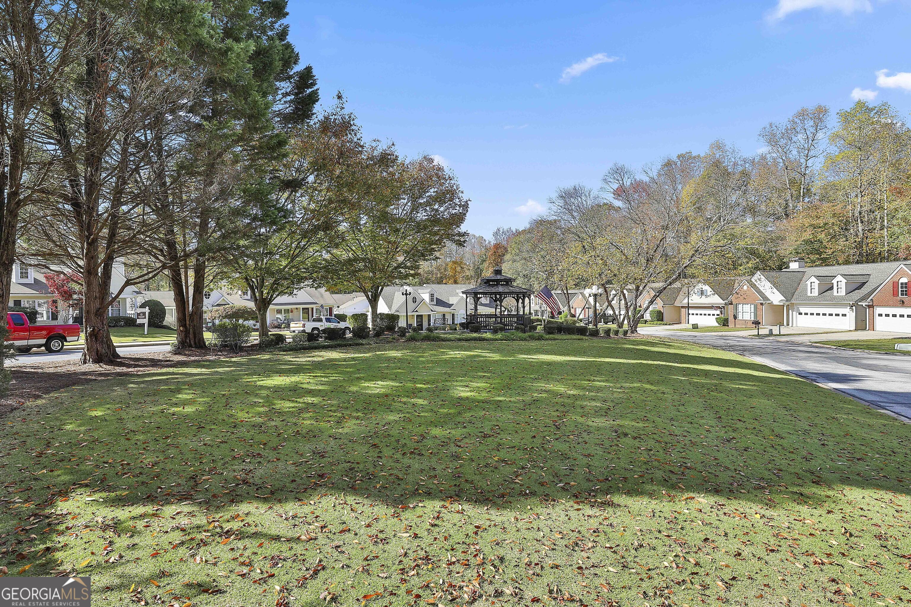 1033 Pinehurst Drive Property Photo 35