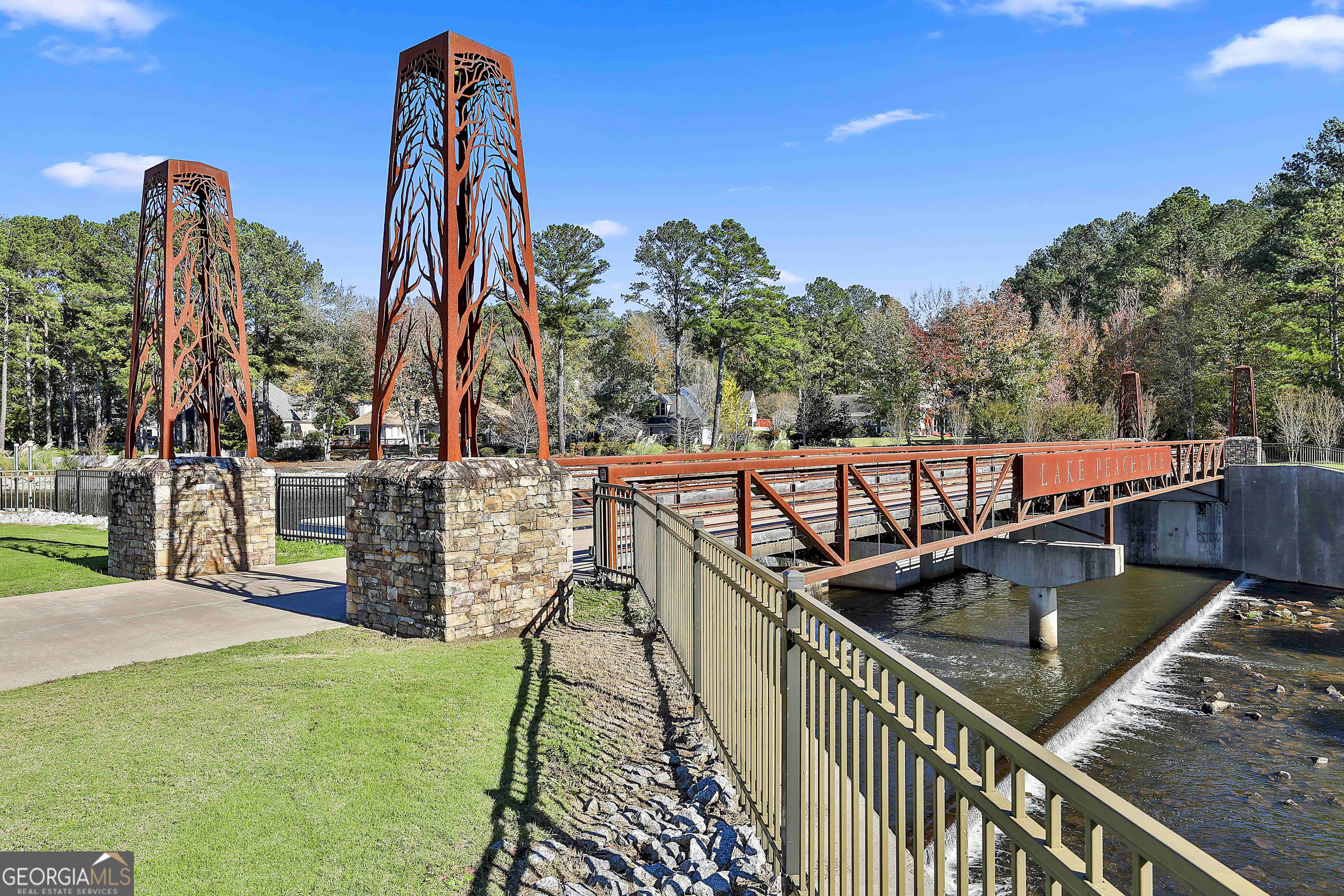 1033 Pinehurst Drive Property Photo 44