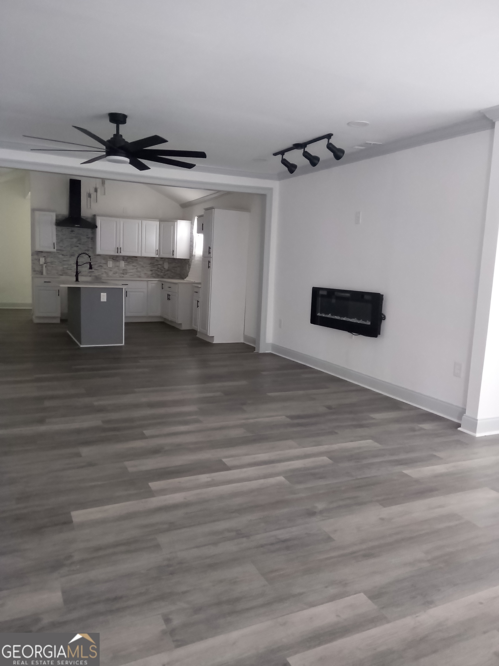 1511 Mims Street Sw Property Photo 2