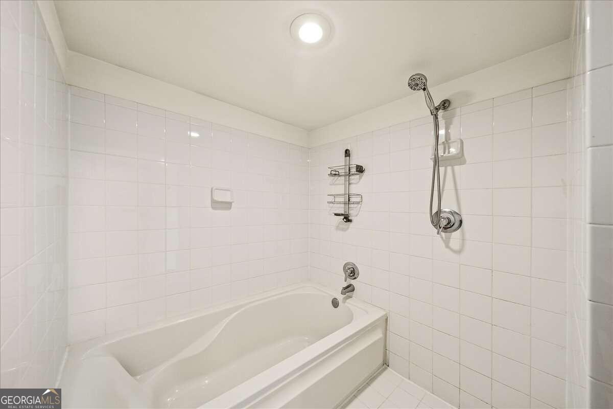 572 Edgewood Avenue Ne # 306 Property Photo 24