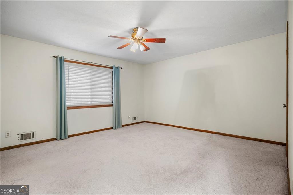 527 Eight Point Court Property Photo 9