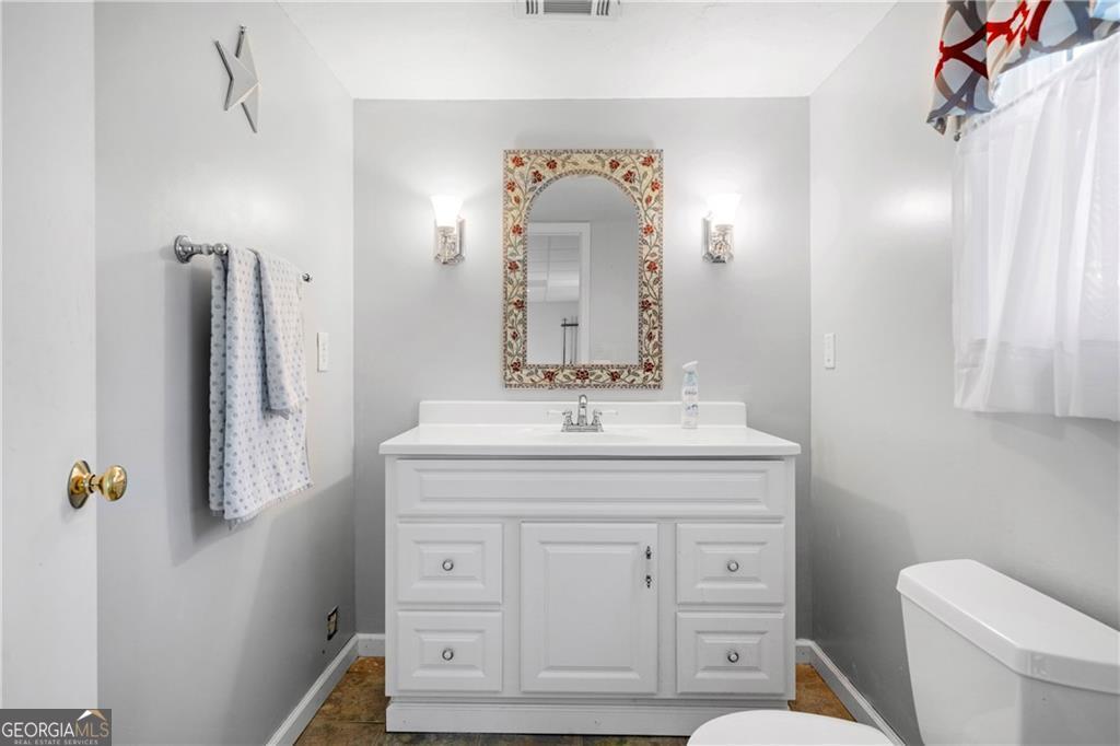 527 Eight Point Court Property Photo 10