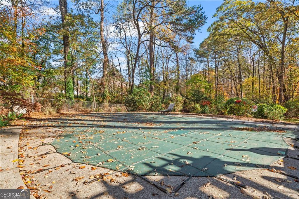 527 Eight Point Court Property Photo 12