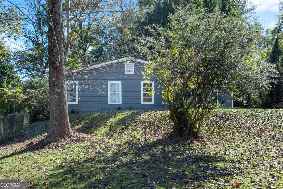 356 Lake Drive Property Photo 4