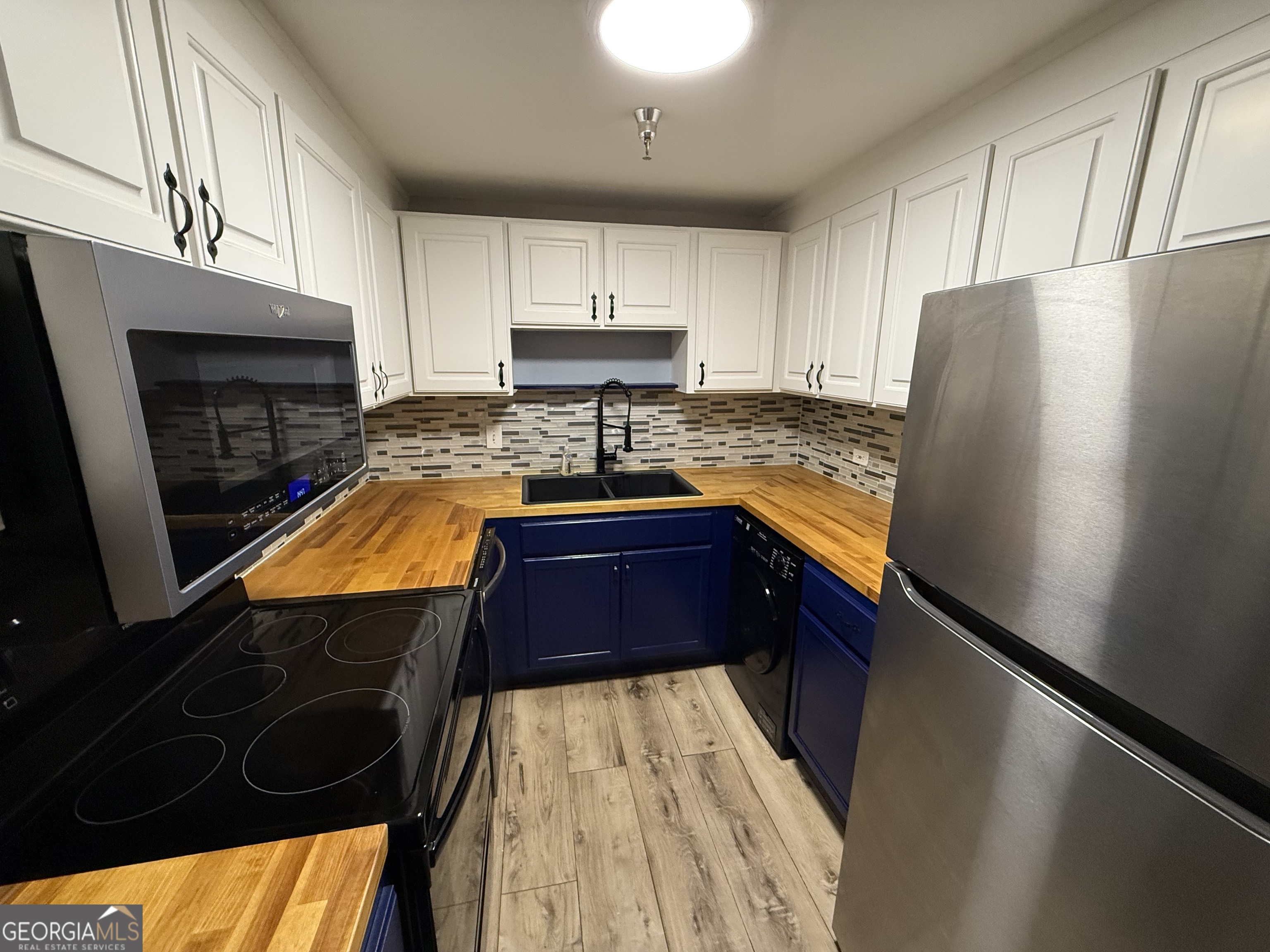 375 Ralph Mcgill Boulevard Ne # 1305 Property Photo 1