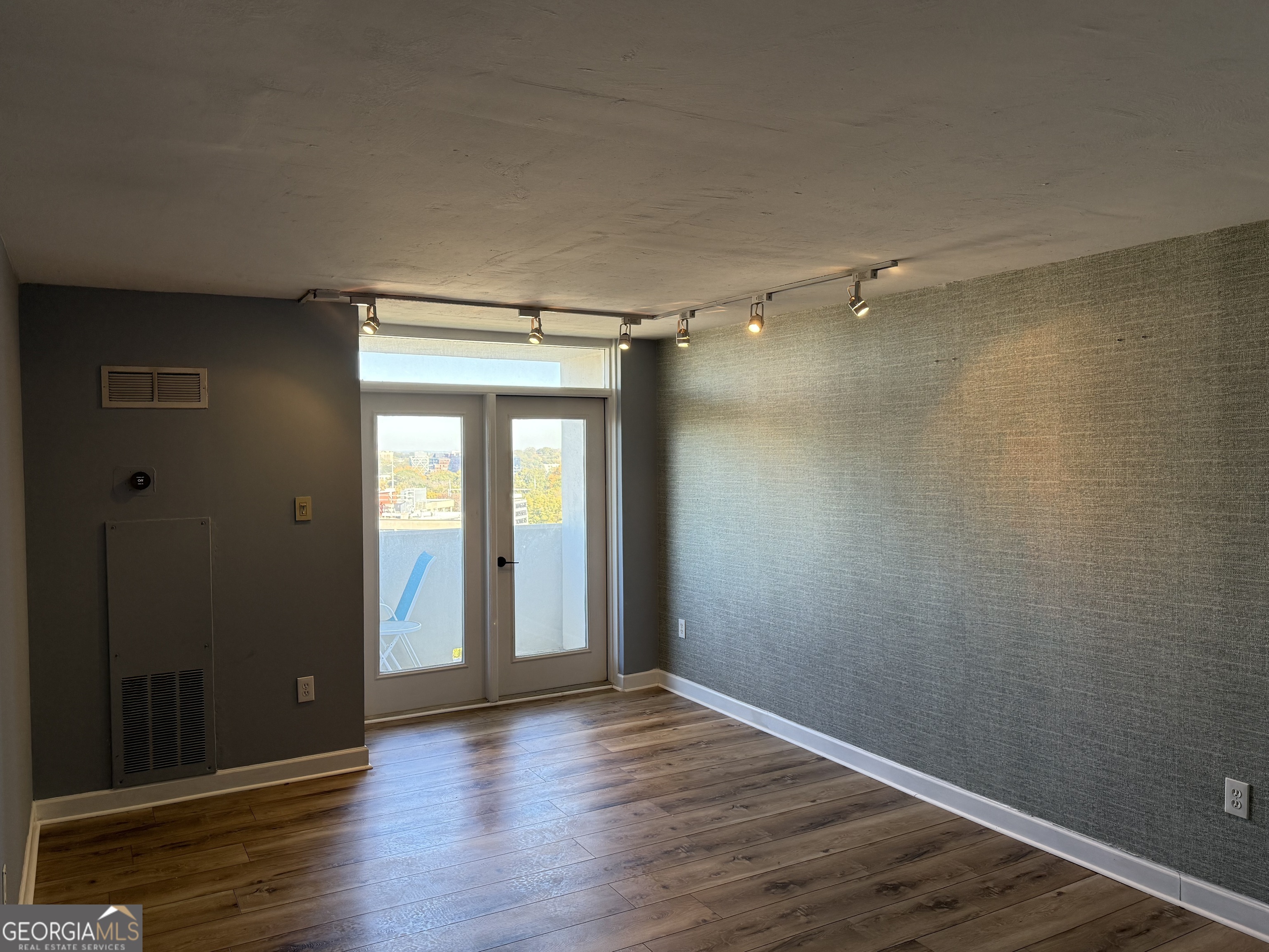 375 Ralph Mcgill Boulevard Ne # 1305 Property Photo 3