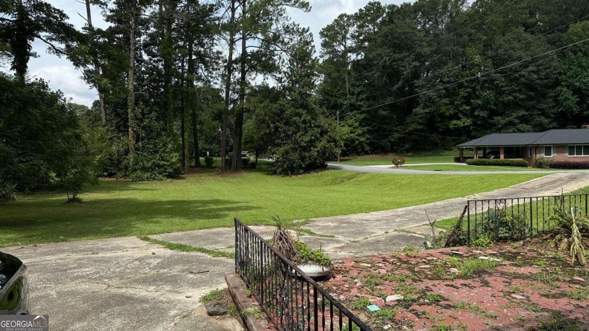 539 Lynhurst Drive Sw Property Photo 4