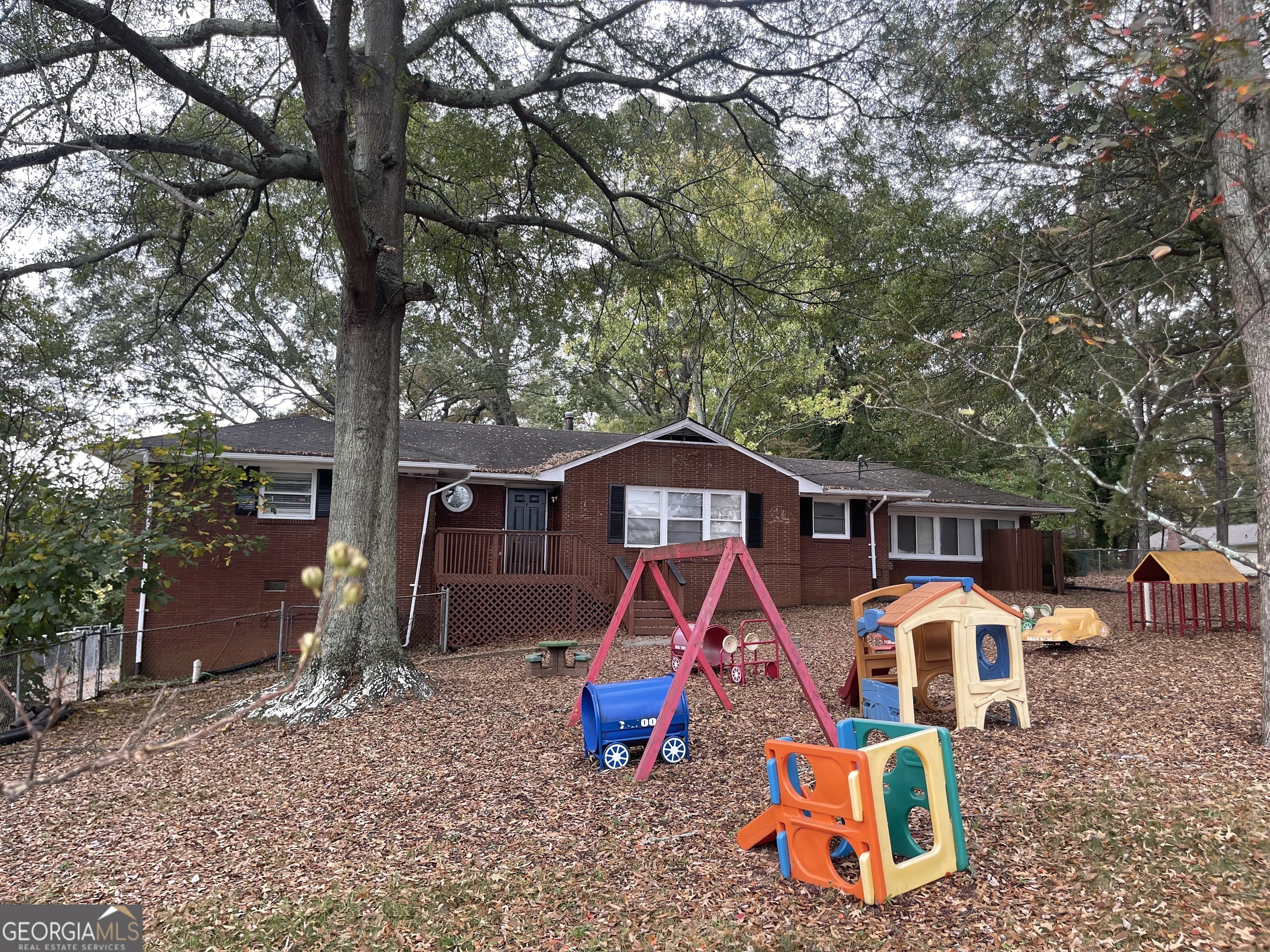 957 Astor Avenue Property Photo 14