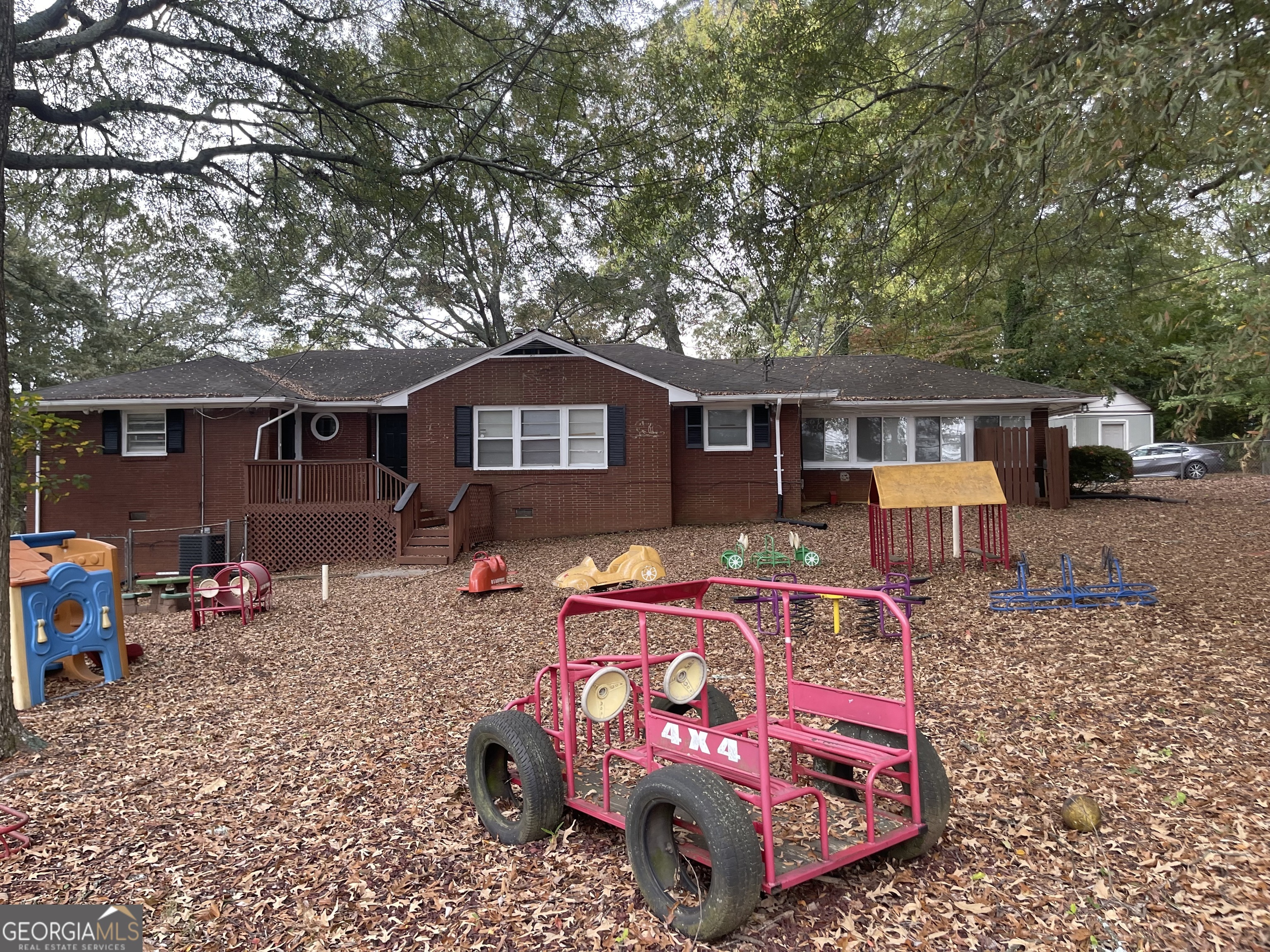 957 Astor Avenue Property Photo 18