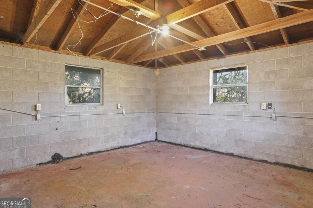3808 Waycross Highway Property Photo 12