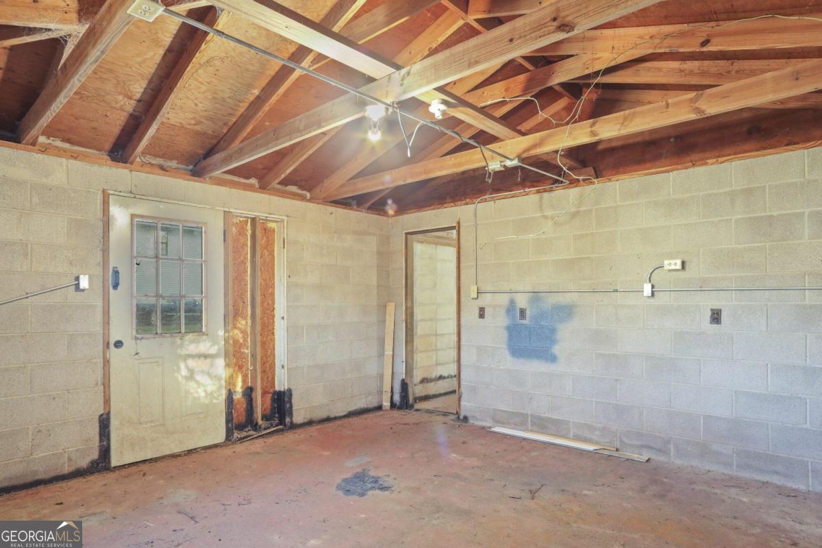 3808 Waycross Highway Property Photo 13