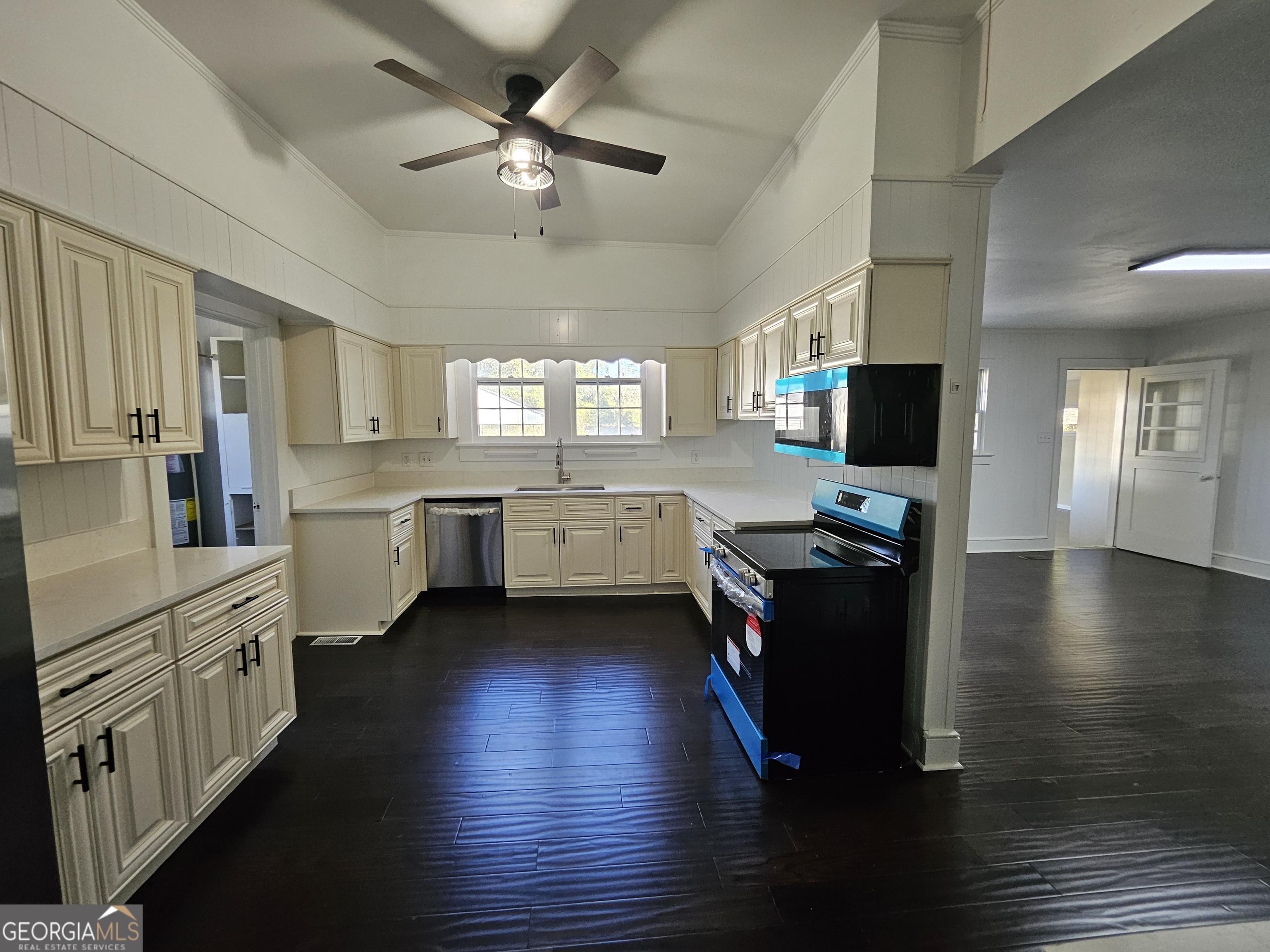32 Brooklyn Avenue Property Photo 24